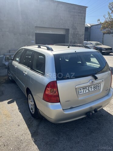 Toyota Corolla 2005, 245,000 km - 1.4 l - Bakı