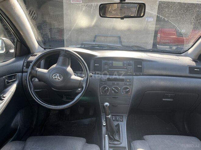 Toyota Corolla 2005, 245,000 km - 1.4 l - Bakı
