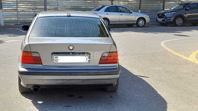 BMW 320 1992, 326,421 km - 2.0 l - Sumqayıt