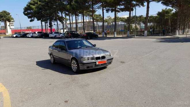 BMW 320 1992, 326,421 km - 2.0 l - Sumqayıt