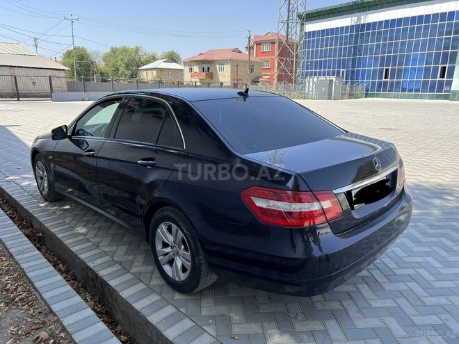 Mercedes E 220 2009, 318,000 km - 2.2 l - Masallı