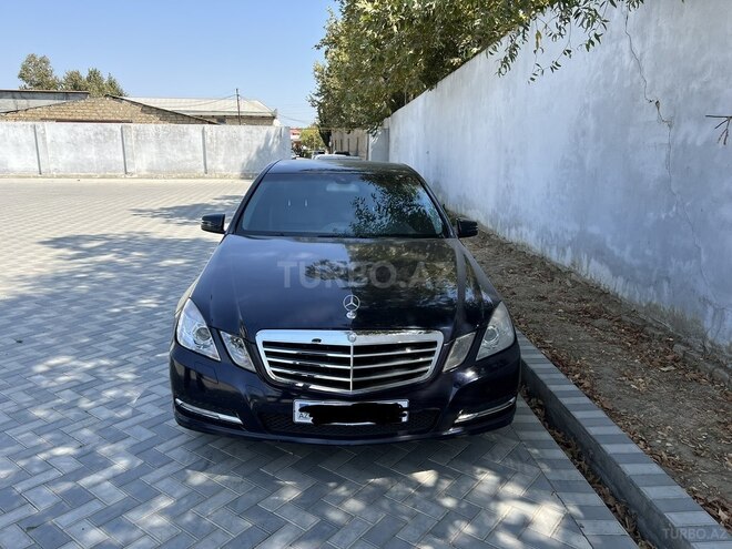 Mercedes E 220 2009, 318,000 km - 2.2 l - Masallı