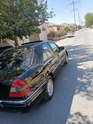 Mercedes C 230 1996, 268,000 km - 2.3 l - Bakı