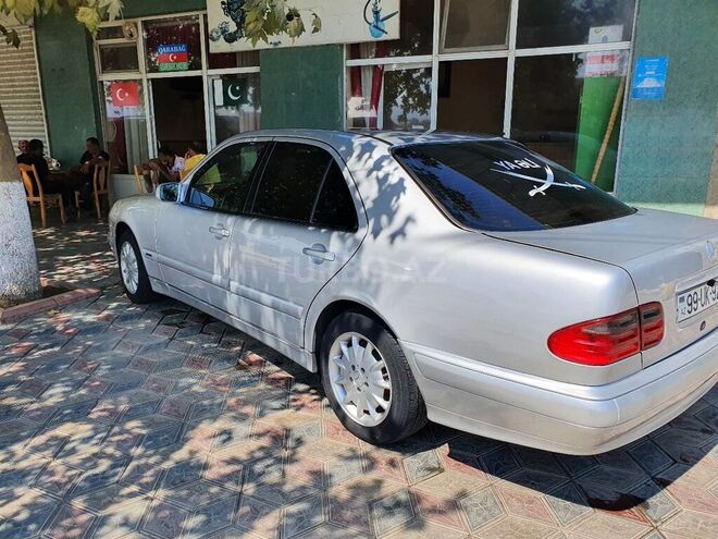 Mercedes E 200 1999, 167,000 km - 2.0 l - Masallı