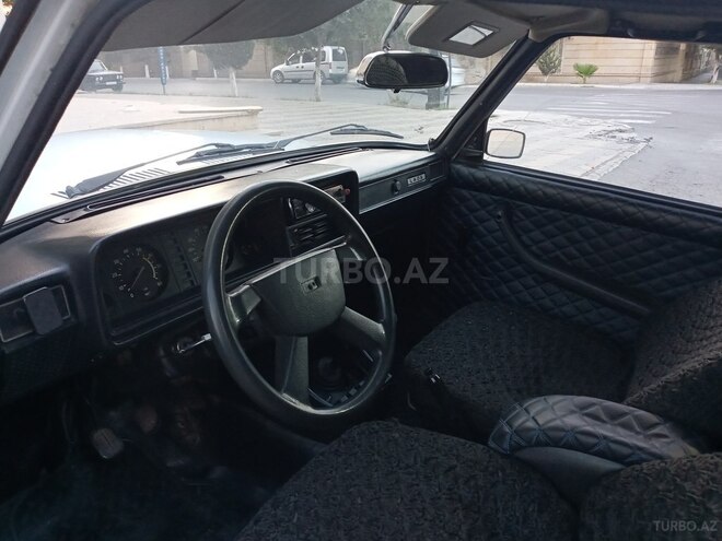 LADA (VAZ) 2107 2011, 122,400 km - 1.6 л - Salyan