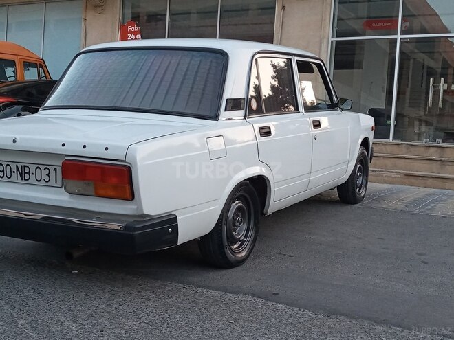 LADA (VAZ) 2107 2011, 122,400 km - 1.6 л - Salyan