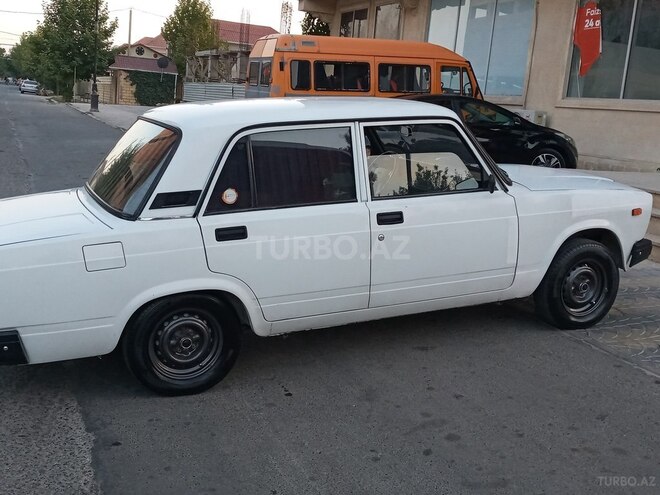 LADA (VAZ) 2107 2011, 122,400 km - 1.6 л - Salyan