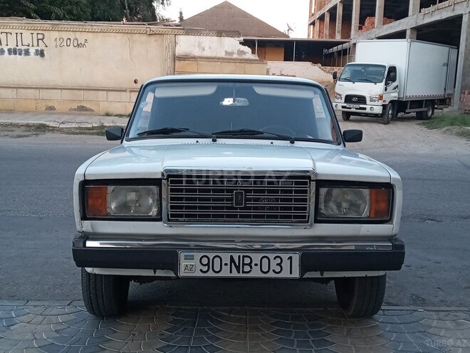 LADA (VAZ) 2107 2011, 122,400 km - 1.6 л - Salyan