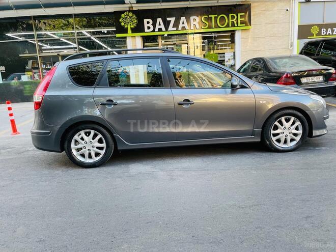 Hyundai i30 2010, 246,000 km - 1.6 л - Bakı