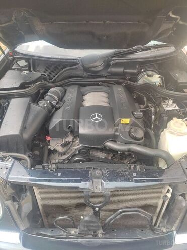 Mercedes E 240 1999, 180,000 km - 2.4 l - Lənkəran