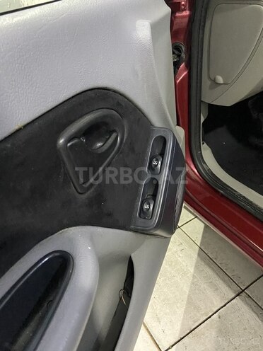 Renault Clio 2003, 324,000 km - 1.4 l - Bakı