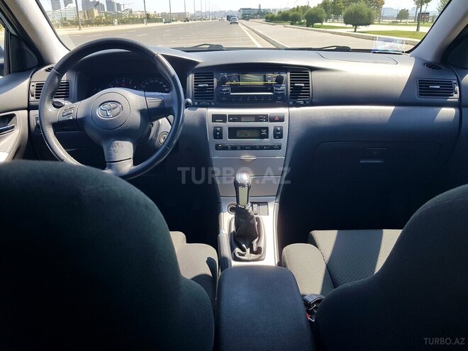 Toyota Corolla 2005, 333,000 km - 1.4 l - Bakı