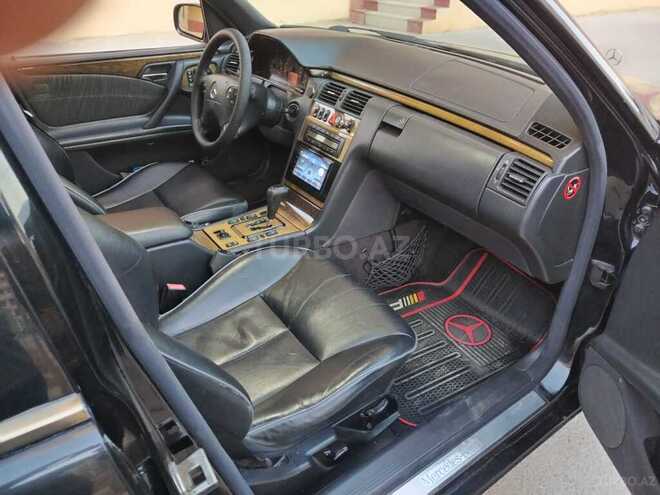 Mercedes E 320 1999, 394,300 km - 3.2 l - Sumqayıt