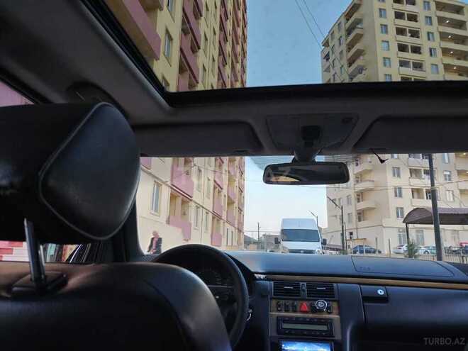Mercedes E 320 1999, 394,300 km - 3.2 l - Sumqayıt