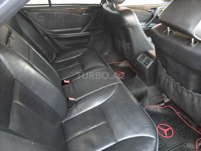 Mercedes E 320 1999, 394,300 km - 3.2 l - Sumqayıt