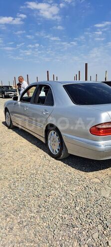 Mercedes E 240 1999, 250,000 km - 2.4 л - Gəncə