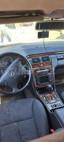 Mercedes E 240 1999, 250,000 km - 2.4 л - Gəncə