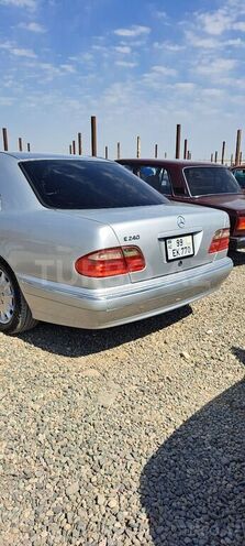 Mercedes E 240 1999, 250,000 km - 2.4 л - Gəncə