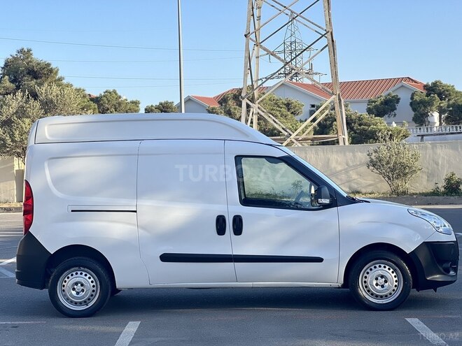 Fiat Doblo 2014, 319,000 km - 1.3 l - Bakı