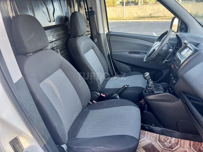 Fiat Doblo 2014, 319,000 km - 1.3 l - Bakı