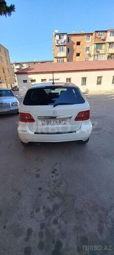 Mercedes B 180 2009, 250,000 km - 1.7 l - Bakı
