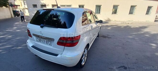 Mercedes B 180 2009, 250,000 km - 1.7 l - Bakı