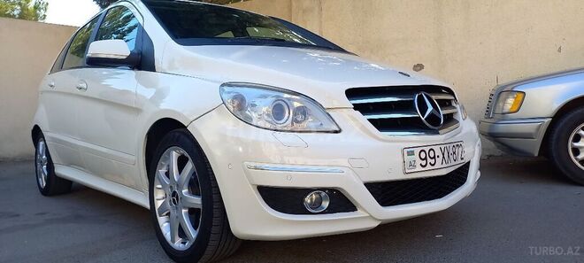 Mercedes B 180 2009, 250,000 km - 1.7 l - Bakı