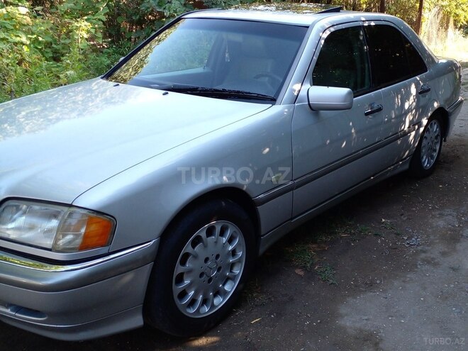 Mercedes C 230 1999, 275,000 km - 2.3 l - Salyan