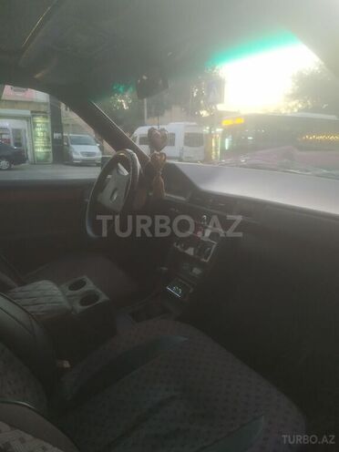 Mercedes E 200 1992, 123,456 km - 2.0 l - Xırdalan