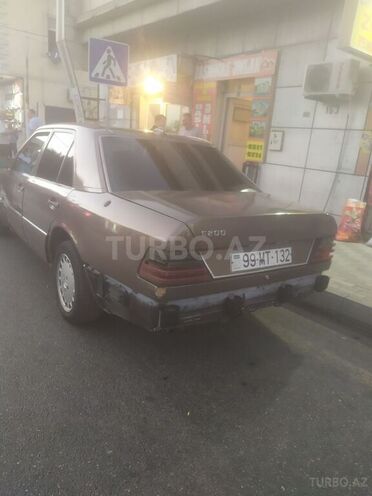 Mercedes E 200 1992, 123,456 km - 2.0 l - Xırdalan