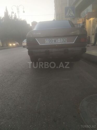 Mercedes E 200 1992, 123,456 km - 2.0 l - Xırdalan
