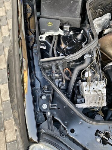 Mercedes E 200 2004, 287,000 km - 1.8 l - Bakı