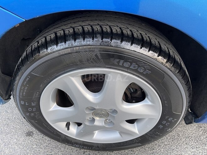 Toyota Corolla 2006, 175,300 km - 1.4 l - Bakı