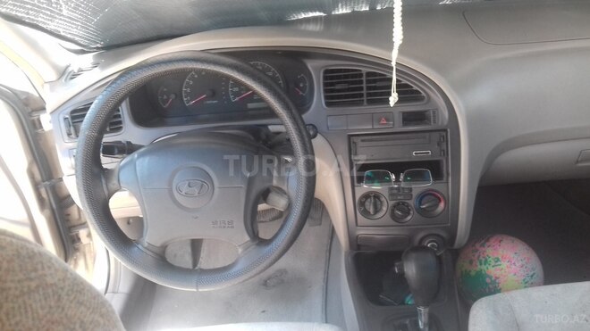 Hyundai Elantra 2001, 273,133 km - 2.0 л - Bakı