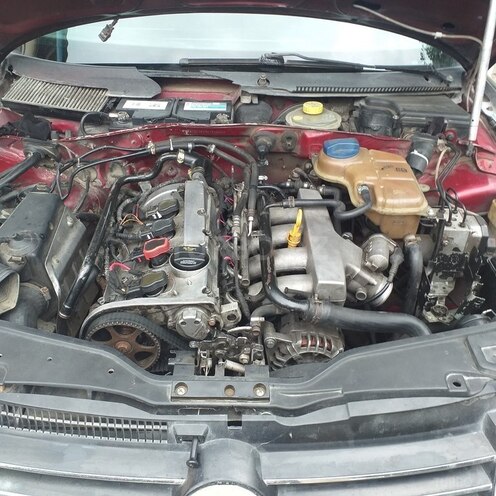 Volkswagen Passat 2001, 670,000 km - 2.0 l - Astara
