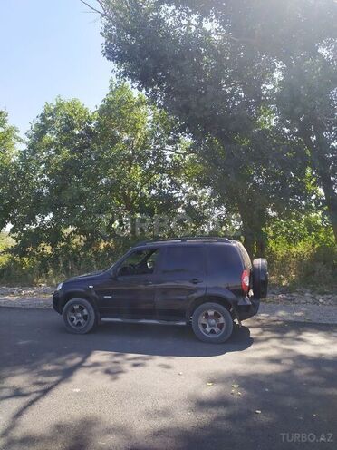Chevrolet Niva 2012, 253,000 km - 1.7 l - Qusar