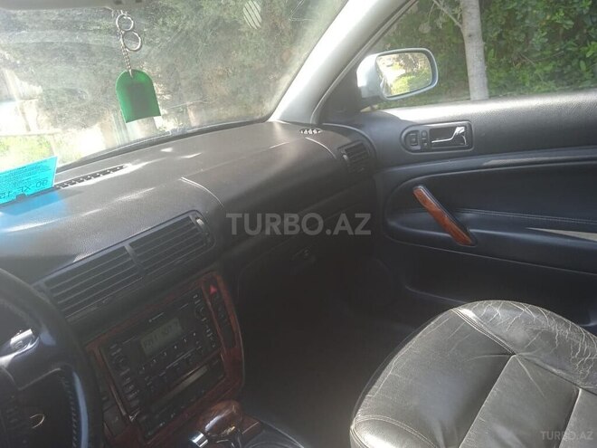 Volkswagen Passat 2003, 149,000 km - 2.8 л - Bakı
