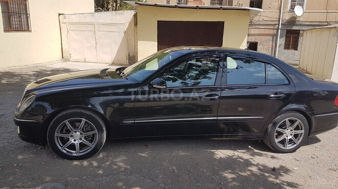 Mercedes E 300 2009, 272,000 km - 3.0 l - Gəncə
