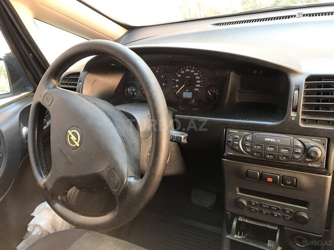 Opel Zafira 2000, 189,000 km - 2.2 л - Sumqayıt