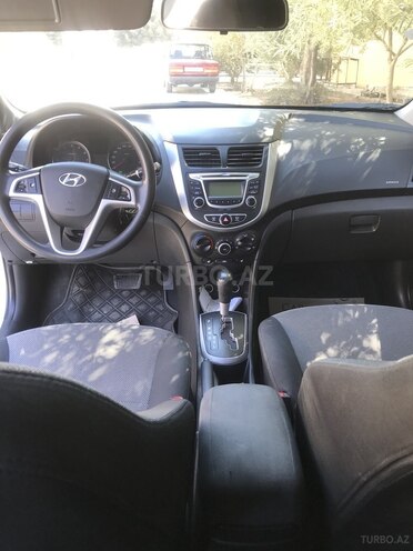 Hyundai Accent 2013, 113,273 km - 1.6 л - Bakı