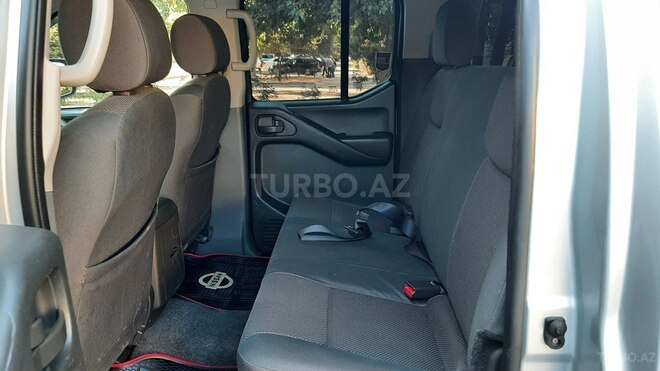 Nissan Navara 2011, 215,000 km - 2.5 l - Bakı
