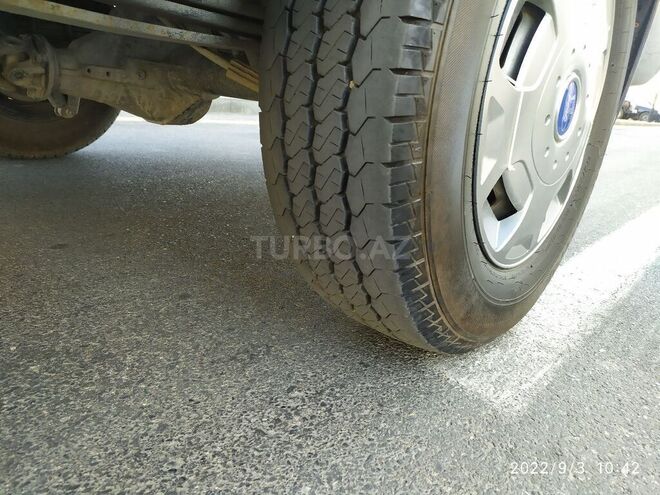Ford Transit 2003, 246,000 km - 2.4 л - Quba