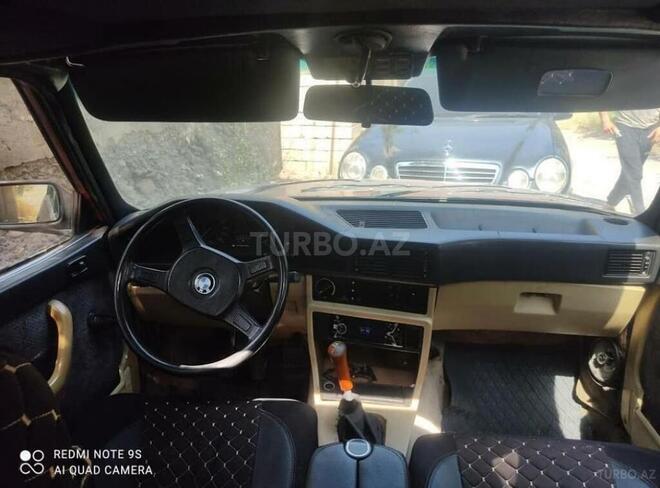 BMW 528 1982, 250,000 km - 2.8 l - Bakı