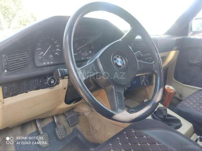 BMW 528 1982, 250,000 km - 2.8 l - Bakı