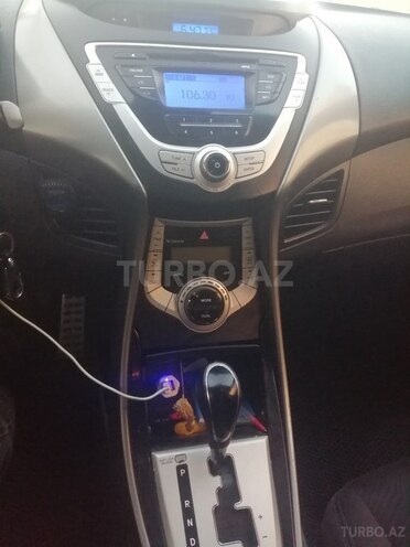 Hyundai Elantra 2012, 330,000 km - 1.8 l - Bakı