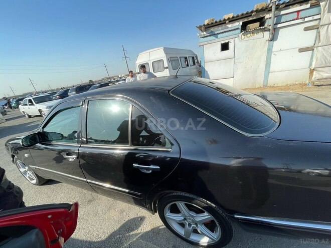 Mercedes E 240 1997, 423,000 km - 2.4 л - Bakı