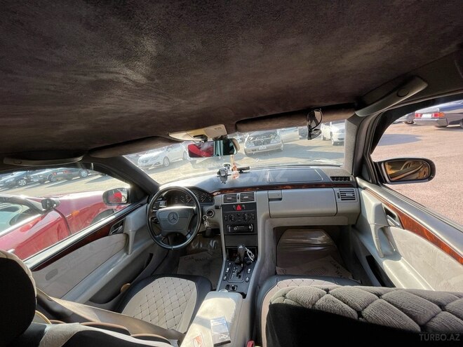 Mercedes E 240 1997, 423,000 km - 2.4 л - Bakı