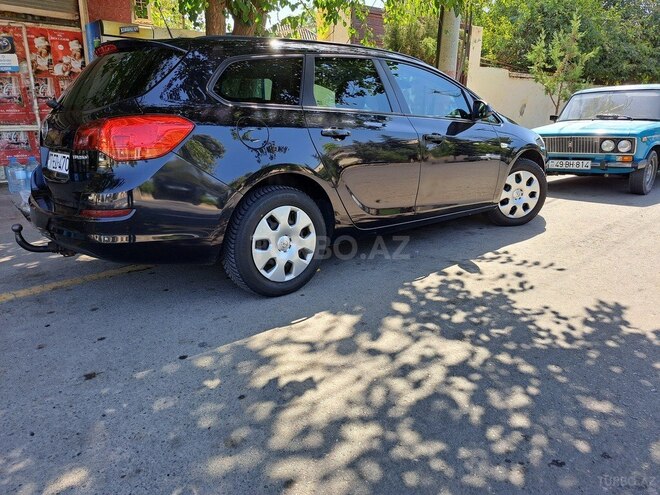 Opel Astra 2011, 163,000 km - 1.4 l - Bakı