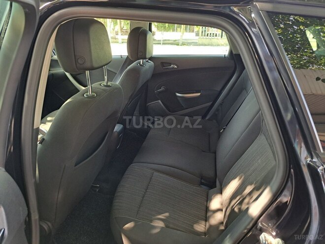 Opel Astra 2011, 163,000 km - 1.4 l - Bakı