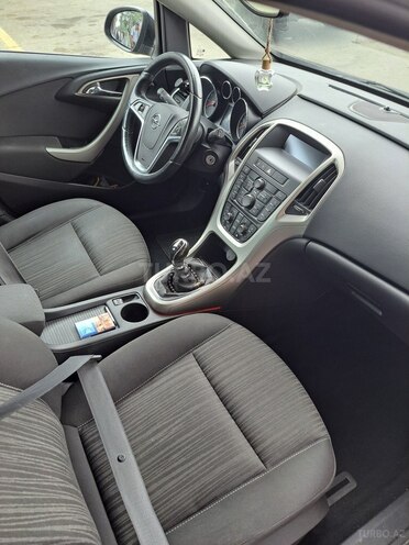 Opel Astra 2011, 163,000 km - 1.4 l - Bakı